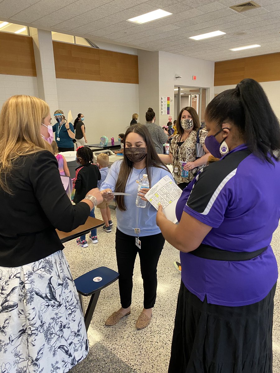 jenny_mcgown's tweet photo. So excited to witness awesome @KohrvilleKISD Coyotes back in action again! It looks like they’re all ready for a phenomenal school year full of learning, growing, and tons of fun! #KleinFirstDay https://t.co/b4hyTaCh3i