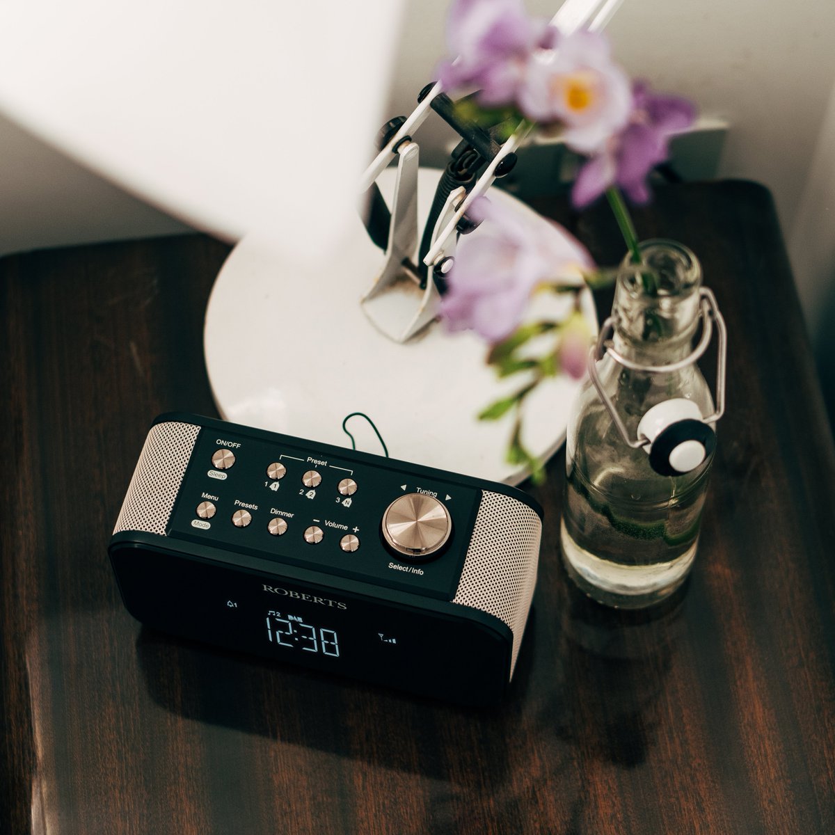 RobertsRadioUK's tweet photo. The Ortus 2 allows you to set your alarm to digital radio to get up on time, and up beat, for the back to school routine. #Ortus2 #RobertsRadio #Roberts #Radio #Backtoschool #AlarmClock https://t.co/xhJgEZ9OCe