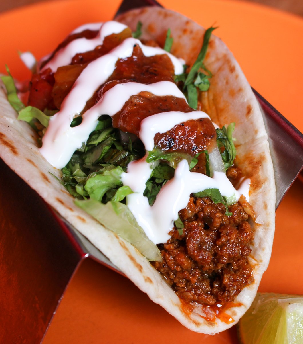 Fat_Rosies's tweet photo. Let’s get down to beefness 🌮 Today’s #TacoTuesday spotlight is our Rosie’s Carne de Res, stuffed with Mexican ground beef, lettuce, Molcajete salsa &amp; cool crema.

Get ‘em for takeout, delivery, or dine-in. #FatRosies #Tacos https://t.co/OiQ8HCYKMQ