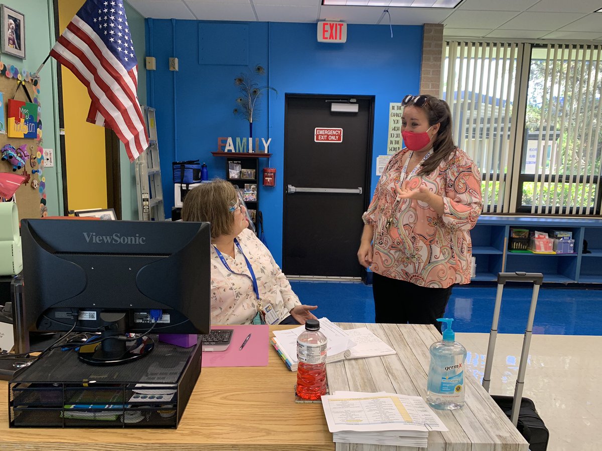 We love @IT_SDIRC and <a href="/SDIRCTech/">SDIRCTechnologySrvcs</a> at PIE! Big thanks to Sally Brown for supporting us with Canvas! #PIEProud #WatchUsGrow #SDIRCStrongerTogether