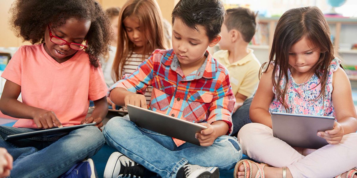 IESResearch's tweet photo. As schools reopen, developers and researchers collaborated to produce a series of Guides to Education Technologies that present government-supported #edtech products that are ready now for in-class and remote learning. Check out our new blog to learn more: https://t.co/i19pdJ3X98 https://t.co/HhDwOkiUUq