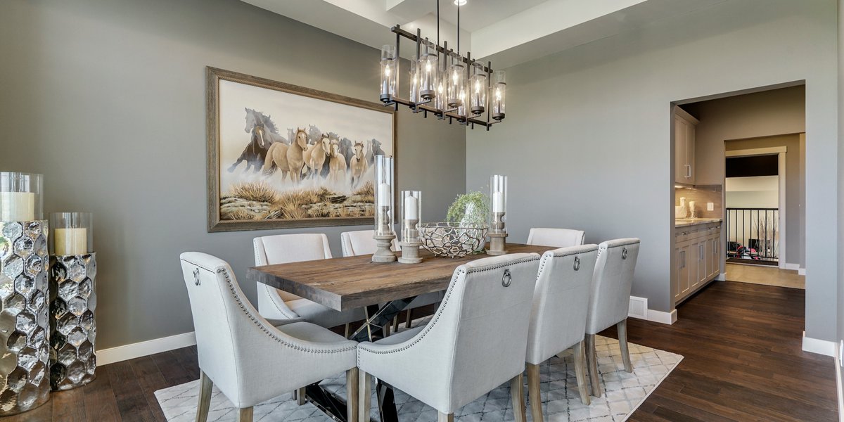 In large bright spaces, warm neutral colours offer a comforting welcome feel, as shown in our Cimarron Estates show home. 

#okotoks #cimarron #countryliving #yychomes #yychomebuilder #yycliving #singlefamilyhome #interiordesign #designinspo