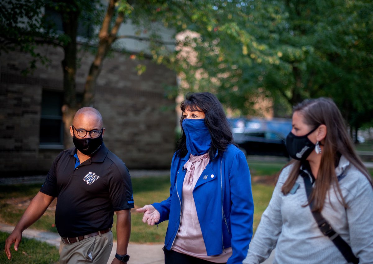 PhillyGVPres's tweet photo. Mask up to Anchor Up - even when youβre outside! If you arenβt able to maintain a social distance of over 6 feet, itβs important to put on your face covering. https://t.co/cUhyCSJ7xV