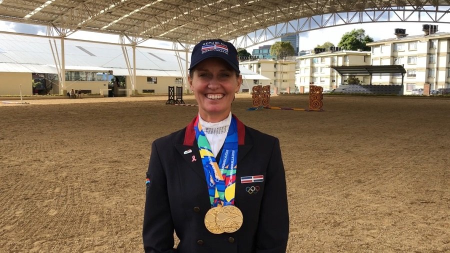 CentroCaribeS's tweet photo. 🥳🎂 #ODECABE felicita a la cuatro veces campeona de nuestros juegos en Ecuestre, modalidad Adiestramiento, @yvonnedressage, quien hoy está de cumpleaños. ¡Mucha salud y bendiciones 🎊🎉! https://t.co/Vuu8eg1hqC