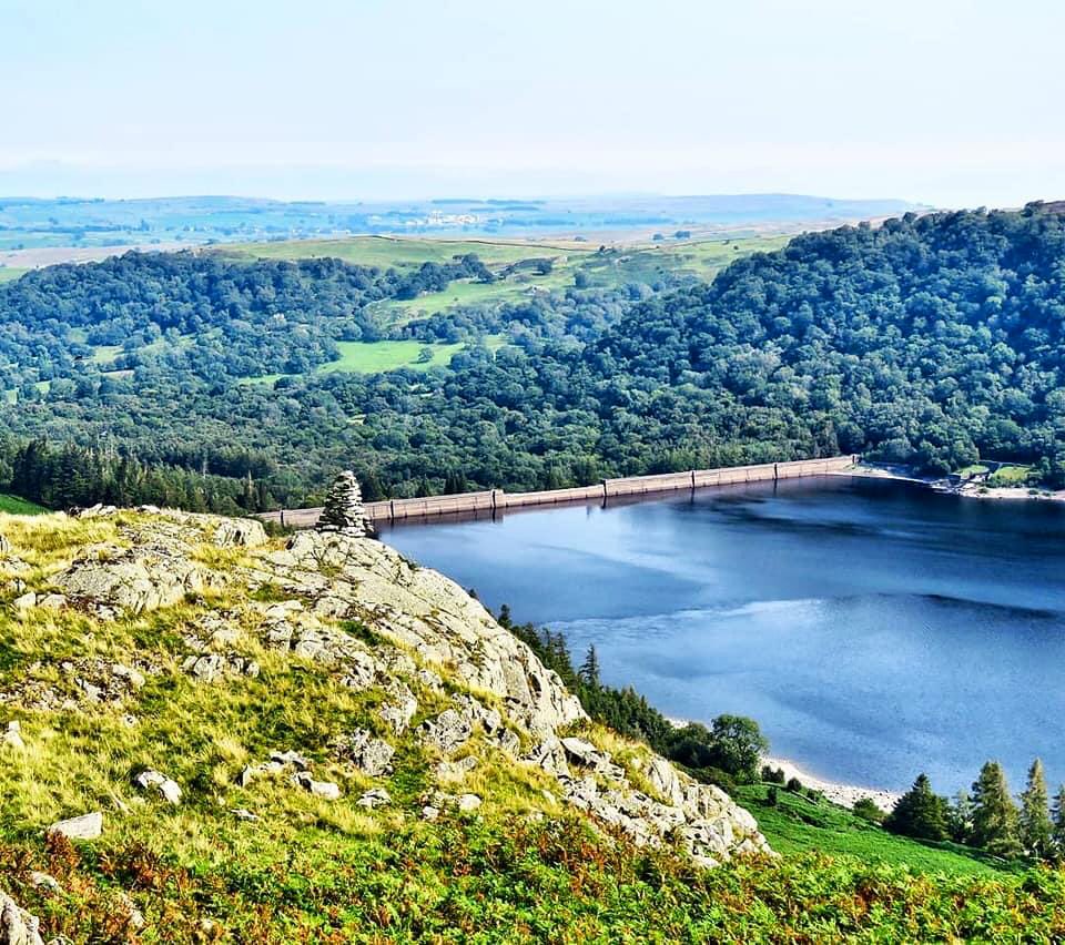 oldcrofthouse's tweet photo. When you're on the C2C you don't always have time to explore so why not come back for more?
#wainwrights #coasttocoastwalk #burnbanks #haweswater #kidstypike #highraise #lakedistrictnationalpark #longdistancewalking #onceisneverenough #offthebeatentrack #exploremoreoutdoors https://t.co/rQl4sht6NN