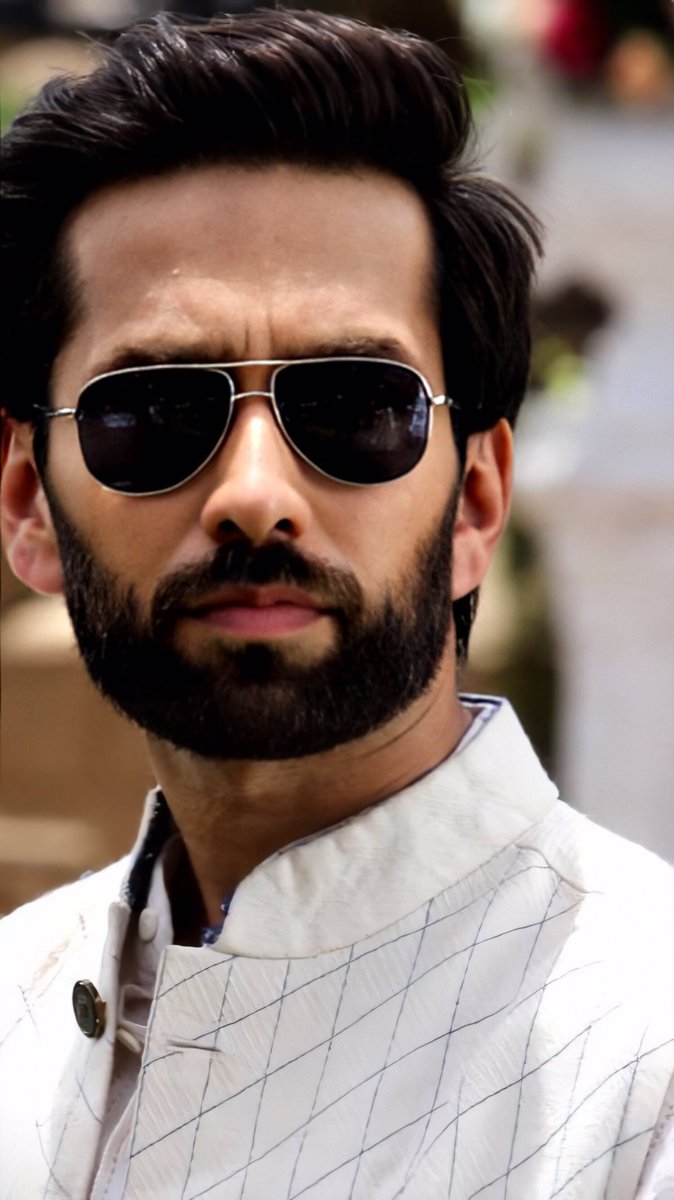 MehtaFatema's tweet photo. Happy birthday to the best son eve Shivaay Singh Oberoi 
#HappyBirthdaySSO https://t.co/PowvtIgbdz