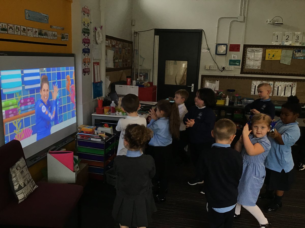 MrBThorntree's tweet photo. We had very important yoga lesson today teaching hand washing with a story! If you would like to try at home here’s what we watched...
https://t.co/HkBBjS5CN9 https://t.co/lB27GZtr21