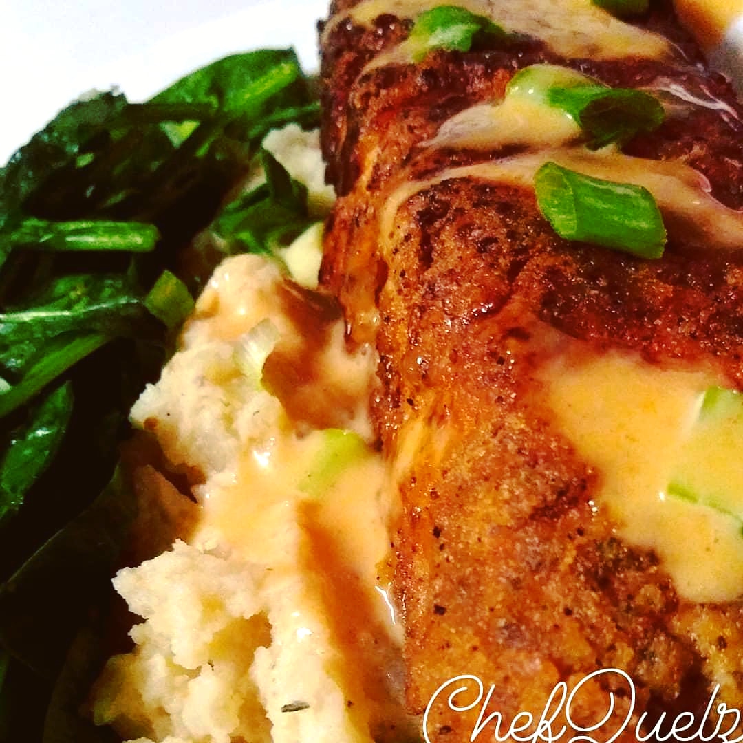 ChefQuelz's tweet photo. Breaded Pan Seared Salmon with A Honey digon mustard SAUCE. 
 Cook with your mate and make it spicy in the kitchen😜😝
 #breadedsalmon #honey #dijonmustard
#cateringservice #privatechef #culinarychemist #prettygirlscancooktoo #bookme #dm #supportblackownbusinesses #smallbusiness https://t.co/R5QZdz2qoL