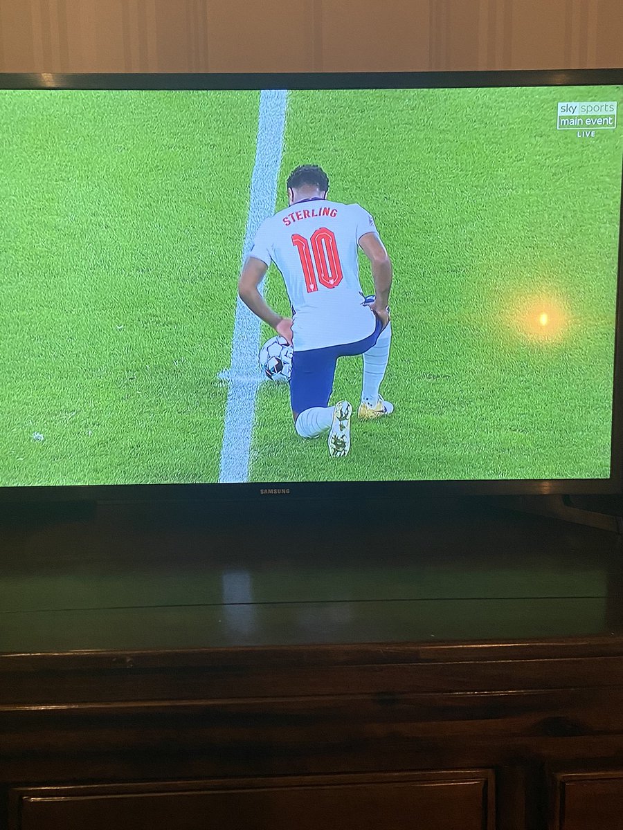 JakeHepple1's tweet photo. Fuck off @England this is the first time I feel ashamed to have this on my leg https://t.co/xnblQK7Fsl