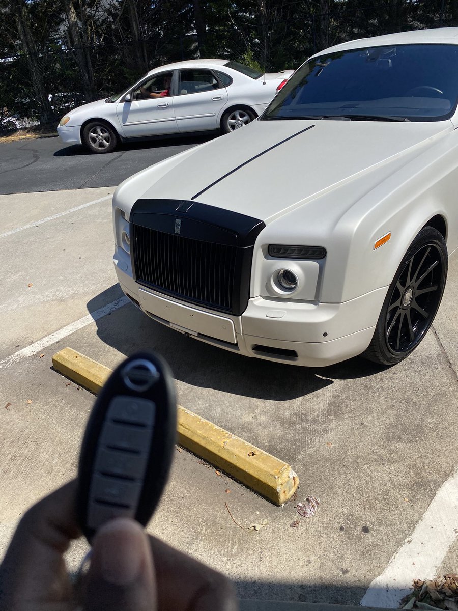 yemiiscool's tweet photo. new whip at 18🙏🏿🙏🏿💯 https://t.co/YD5ornEGee