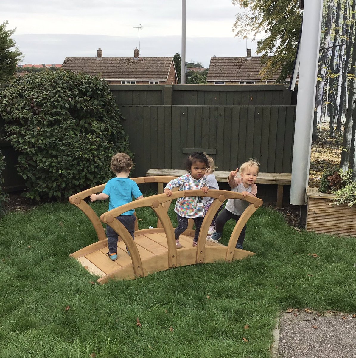 SPFNurseriesEY's tweet photo. The children at Dame Bradbury’s Nursery are very excited to explore our new outside play equipment! @SPFSchools @DameBradburys @SPFNurseriesEY #communityplaythings https://t.co/WGJnGESzpe