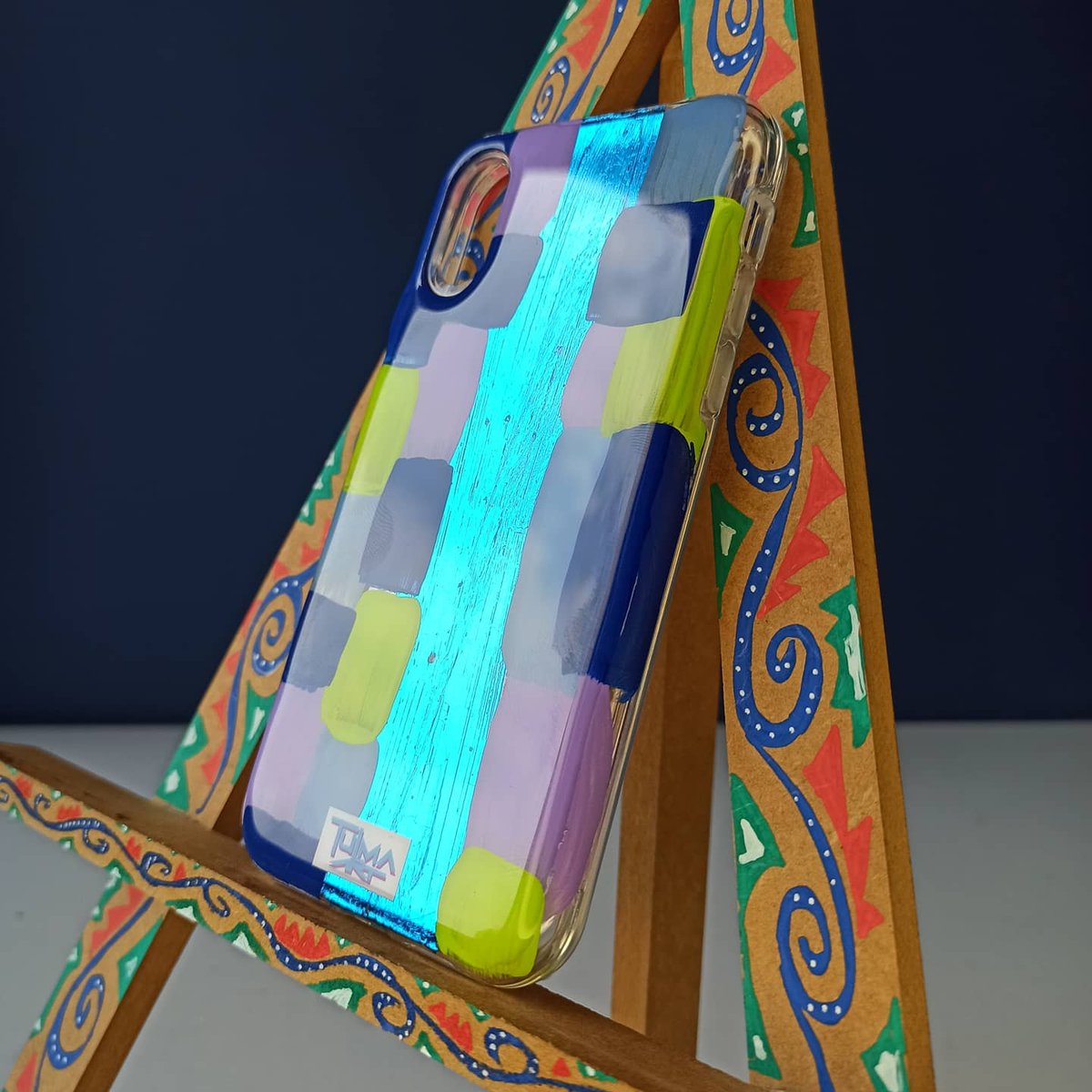 TulmaArt's tweet photo. Lleva tus colores favoritos con una mezcla de pintura &amp; foil! 🤩🖌️📲

#tulmaart #mty #monterrey #case #funda #carcasa #pintadoamano #handpaint #handpainted #art #artwork #arte #acrilico #foilcase #foilart #foilcolor #abstractpainting #abstractart #apple #iphone #blue #green #lila https://t.co/G9PTxYLU8Q