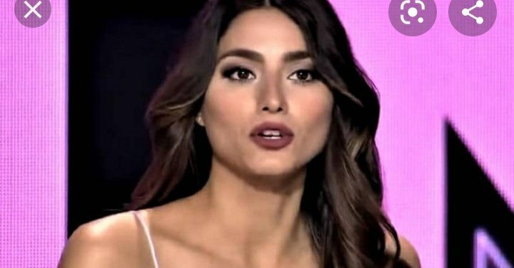 frapes_'s tweet photo. #gntmgr να βγει η Ηλιάνα να μας πει: κι εγω ήμουν τσιγγανα https://t.co/U4EiNLbUmv
