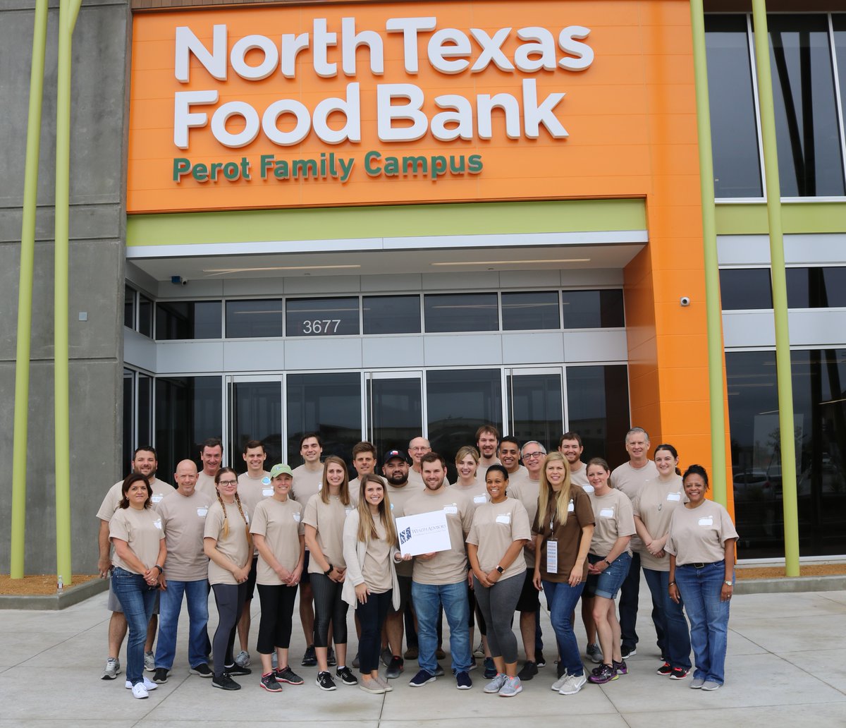 SFMG_Wealth's tweet photo. One of our core values at SFMG is to proactively impact our community. One of the ways we put this into action is by taking part in Freedom Day on 9/11 each year. We are looking forward to giving back this Friday! #FreedomDay2020 #CFT4B #BeInGoodCompany https://t.co/VWLH7jnyjO