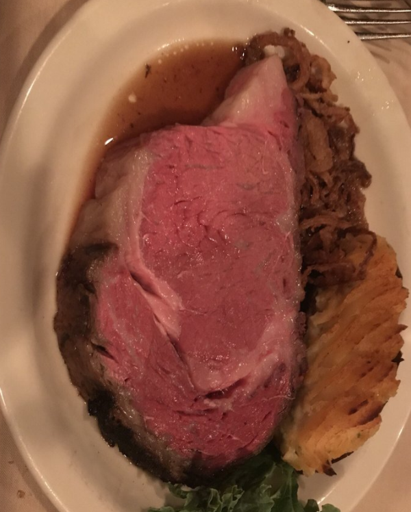 Steak38Cafe's tweet photo. While this may look too good to eat, we strongly encourage you to do it anyway 🙃
-
Call for reservations! We're open from 4PM - 10PM MON-WED!
.
.
.
#Steak38 #CherryHillNJ #NJEats #EatsOfNJ #NewJersey #Steakhouse #Steaks #Foodie #NewJerseyFoodie #SteakGoals #SteakDinner https://t.co/NfXgm8ytPV