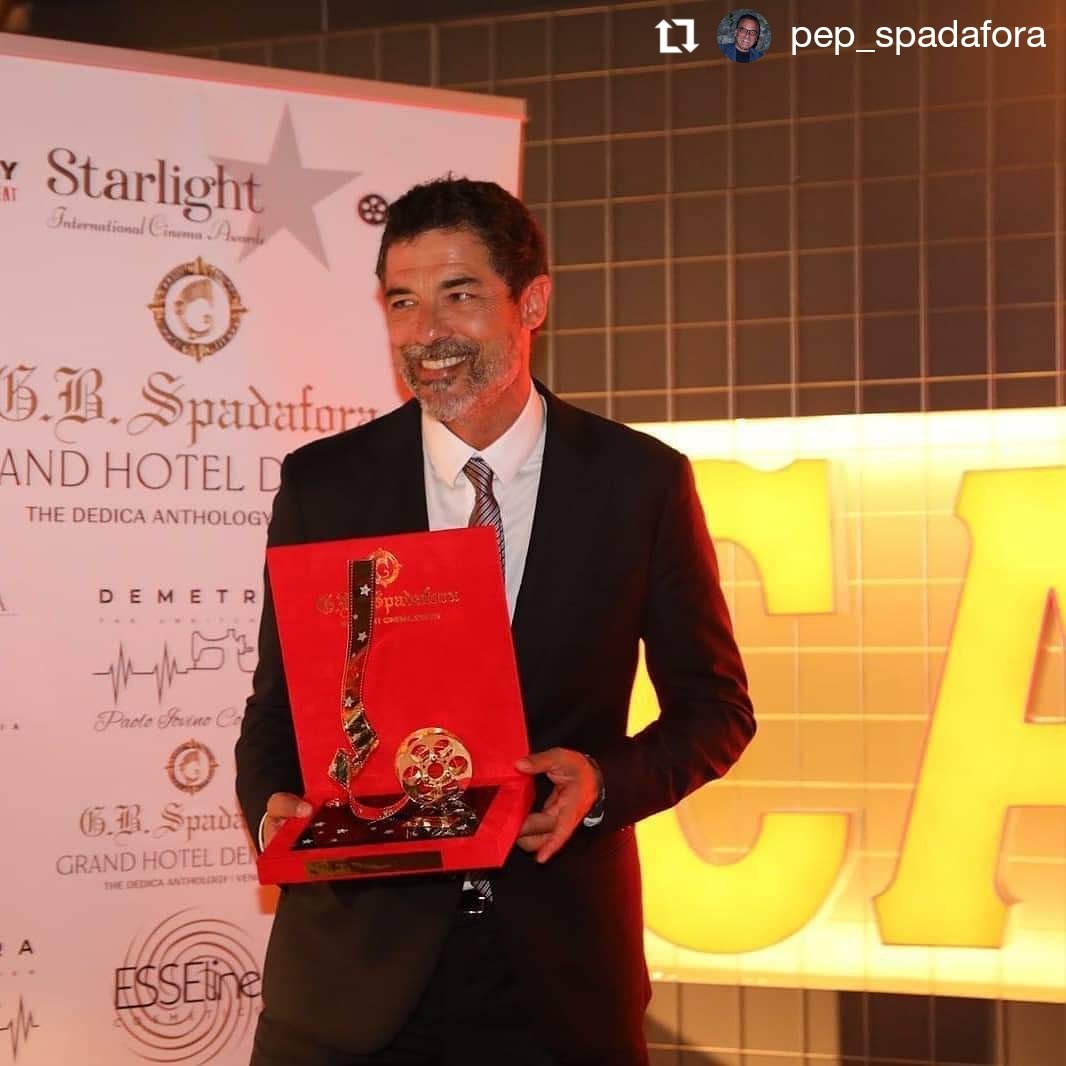 AleGassmannfp's tweet photo. #Repost @pep_spadafora @GassmanGassmann
Premiazione festival del Cinema di Venezia #venezia #venezia2020 #festivaldelcinemadivenezia #festivaldelcinema #alessandrogassmann #gioielliartigianali #orafo #premiazione @spadaforagioielli https://t.co/OouYitdpL2