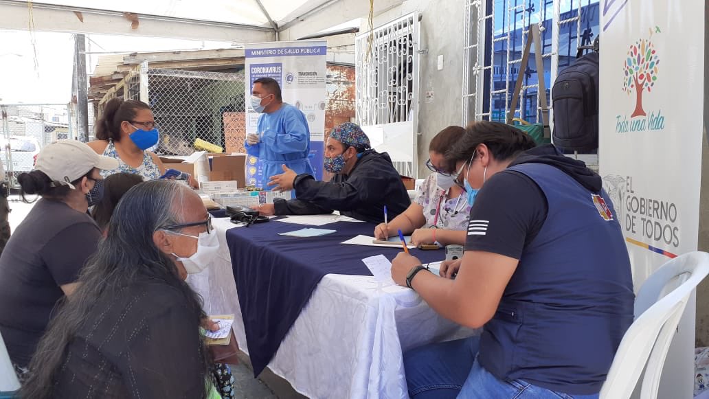 Salud_Guayas's tweet photo. Distrito 09D01 en coordinación con la @GoberGuayas y la comunidad, brindan atención integral en salud a pacientes prioritarios de #Florida1. #ActivadosPorLaSalud https://t.co/dUqtPkodks