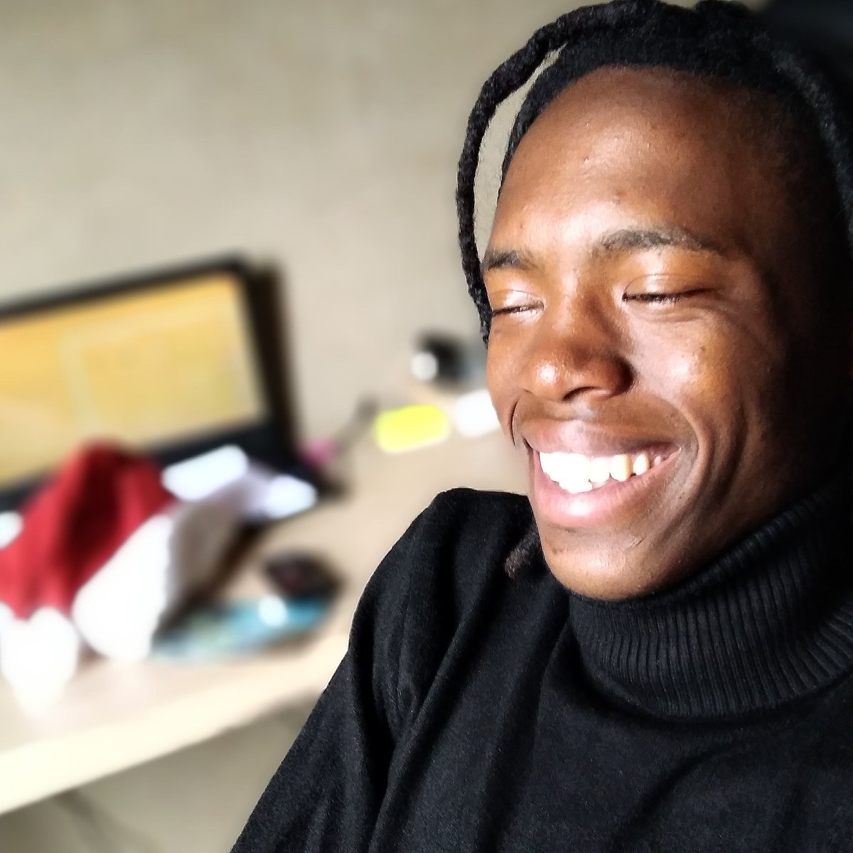 StephenKaFokane's tweet photo. #NewProfilePic https://t.co/5ZlUw4TdNp