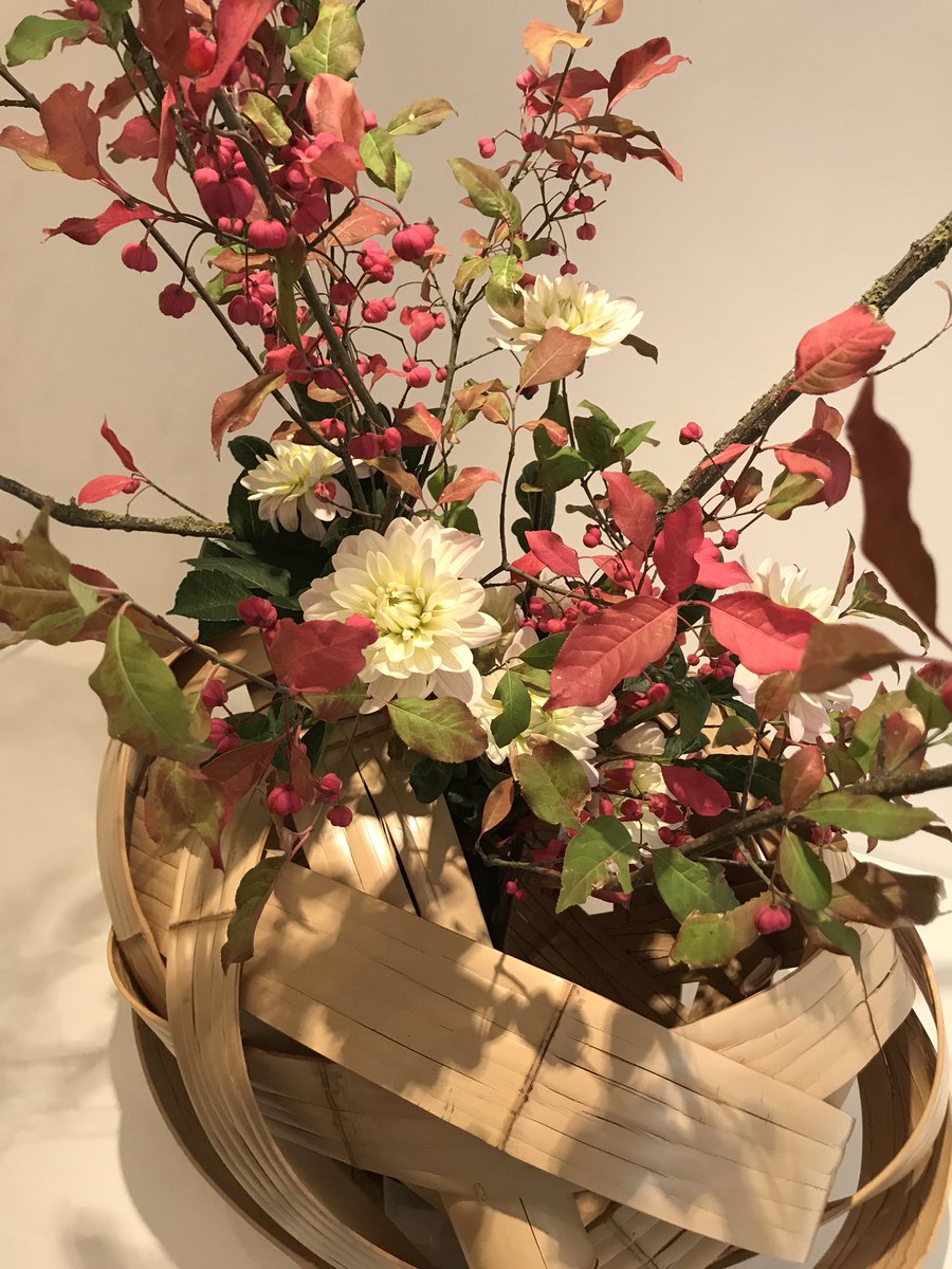 tokonomamag's tweet photo. ... ou encore découvrir l’exposition de la galerie @ZMingei : « Iizukai, chefs d’œuvres du bambou japonais » ! 

#PDM2020 https://t.co/eZQ0NRNbBf