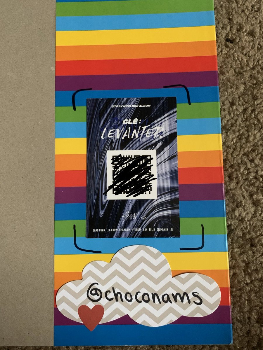 Wts Stray Kids skz ~ official Felix levanter photocard pc ~

price: 9$

•dm if interested