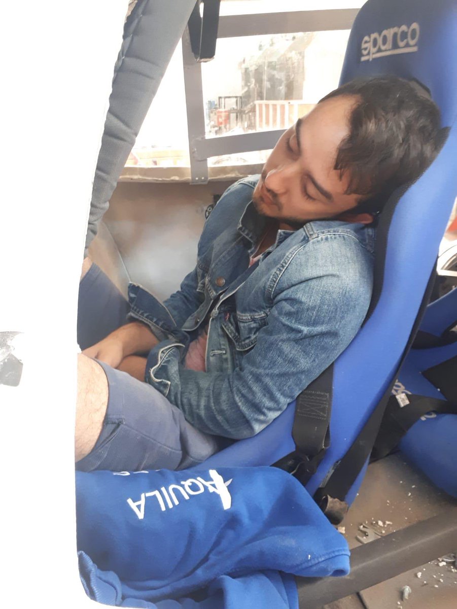 varank's tweet photo. İnanmaktan vazgeçmeyeceğiz!

#TEKNOFEST Elektrikli Araç Yarışları için yoruldular, uykusuz kaldılar, pes etmediler.

#MilliTeknolojiHamlesi işte bu gençler sayesinde hedefine ulaşacak. https://t.co/LfkvBZbNl7
