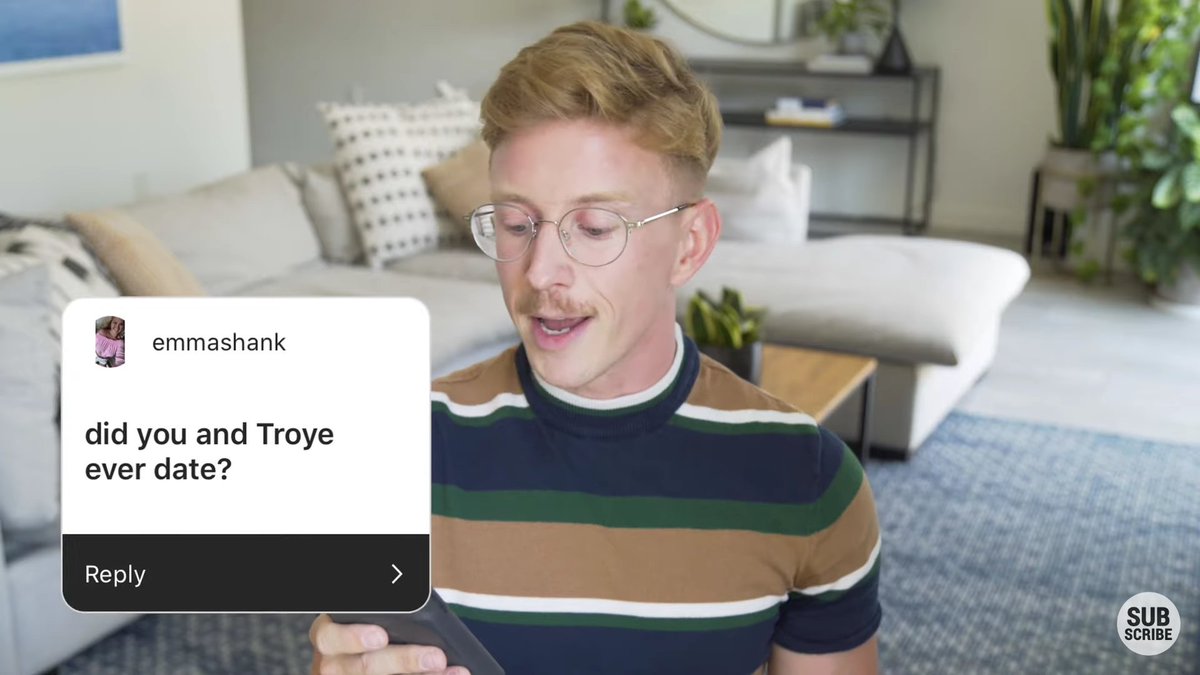 Alguém já foi Troyler shipper? Em novo vídeo, Tyler Oakley diz que apesar dos rumores, ele e Troye Sivan nunca tiveram um relacionamento além de amizade, e que ainda continuam sendo amigos. ❤️

youtu.be/nObpi0xSHHU