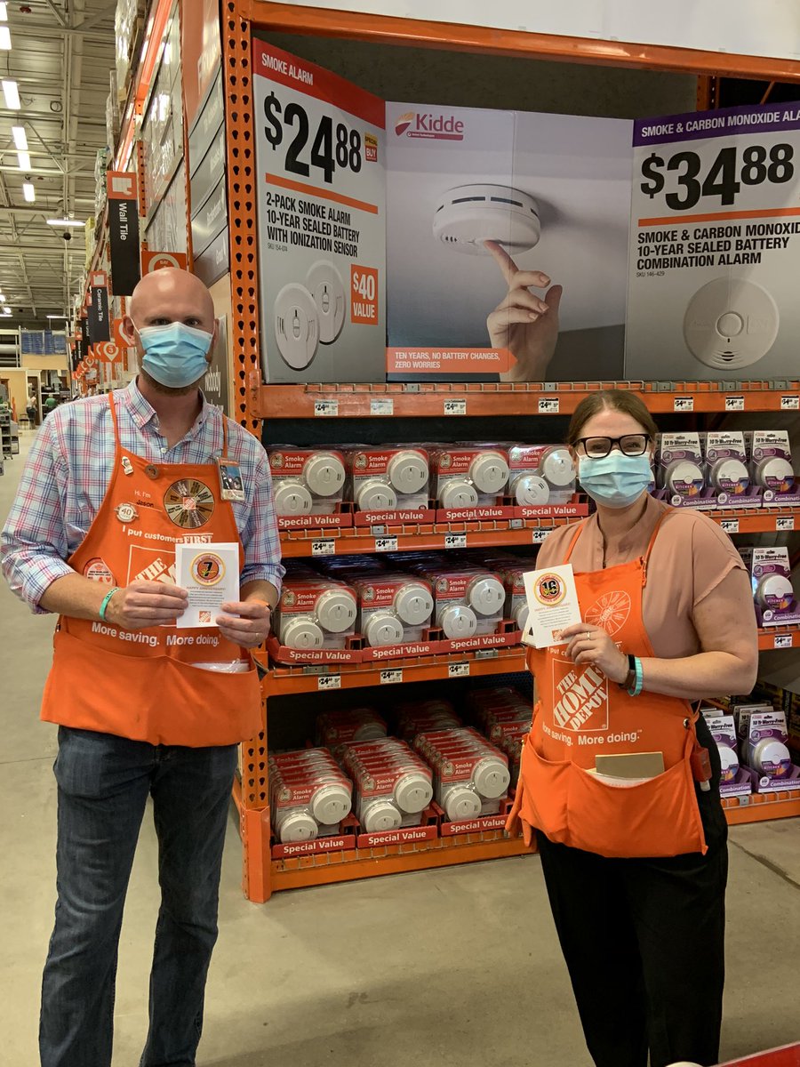 THD3489's tweet photo. Today we had the honor to update @NicoletteH17 and @JasonArigoni’s milestone badges, with the assistance of @8931HomeDepot. 16 &amp; 7 years respectively! Thank you both for being such great leaders and living our values. https://t.co/XkMNgtUCcw