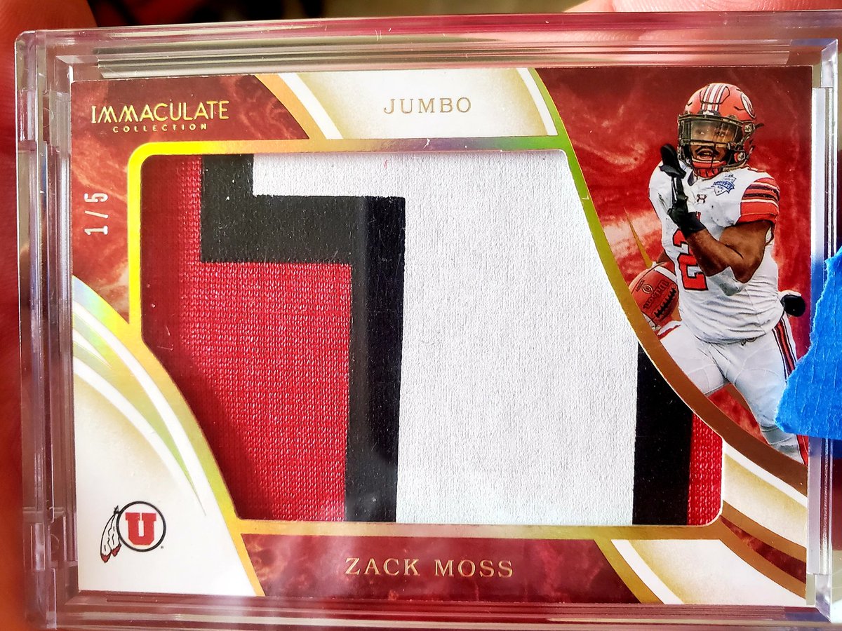SoJoBmanUtefan's tweet photo. After 2 day's of no mail, 1 Hell of @Utah_Football #UtesInTheNFL #RookieCards mailday! @PresMoss2 #Immaculate Jumbo #1/5, #CrownRoyale Red auto #5/20, #Black Futuristic #16/75,& #Donruss #ROOKIES & #EliteRookie. @NBAxJay1 #Certified #6/15 & #EliteRed #42/99, #ElitePurple #21/49 https://t.co/9T5BGbzGJG