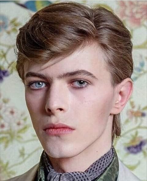 de_villaflor's tweet photo. No importa cuando veas esto, ni tu orientación sexual, bowie te va a parecer igual de hermoso. https://t.co/uRJeyuhHCu