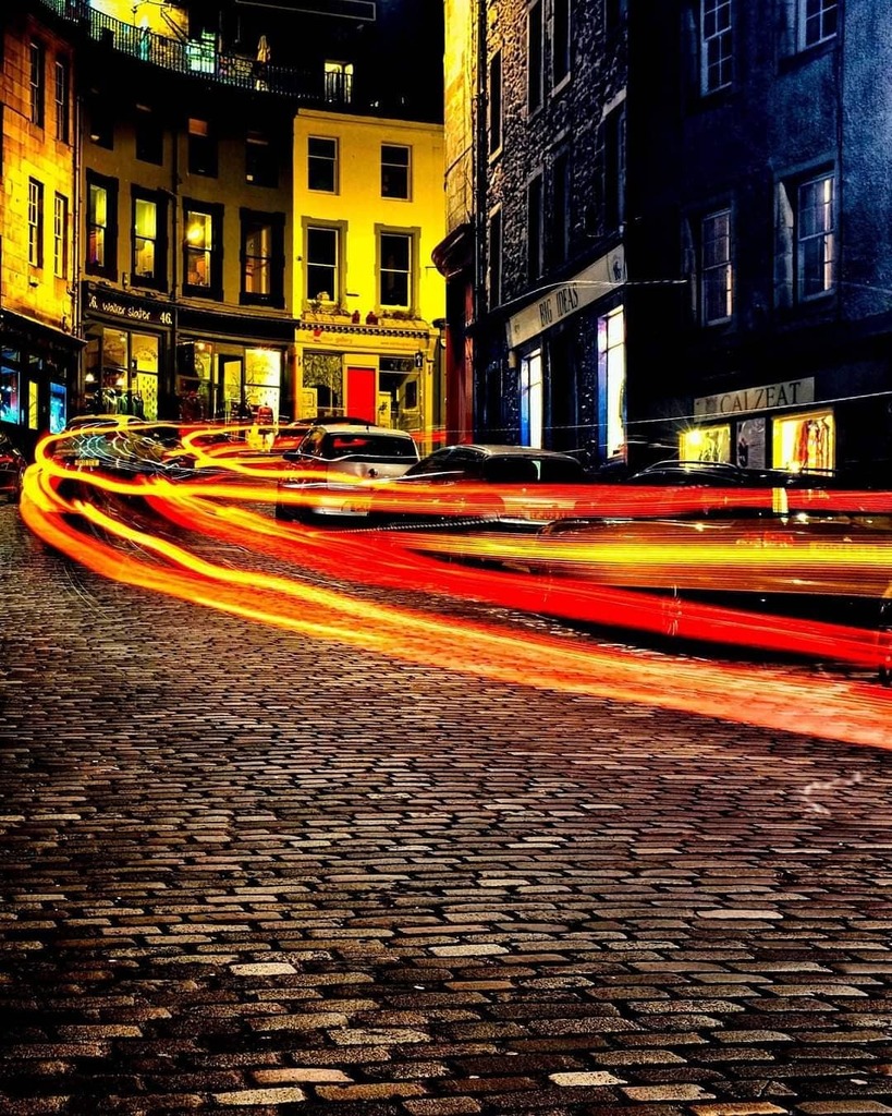 darkedinburgh's tweet photo. “Faster and faster they raced, but no one got hot or tired or out of breath.”
- C.S. Lewis, The Last Battle
#thisisedinburgh #edinburgh #edinphoto #igersscotland #igersedinburgh #darkedinburgh #lovescotland #insta_scotland #igscotland #igscot #instascotland #ukpotd #edinbur… https://t.co/rkeg5bKu92