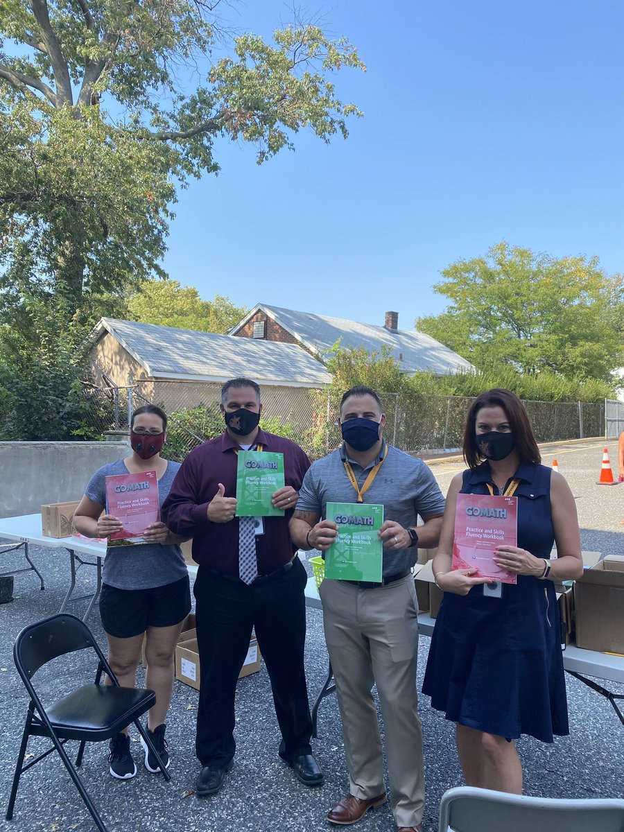 HHCounselors's tweet photo. 6th and 8th Grade Math book distribution with our very own Jr. Aviator. https://t.co/1T4kogwoyS