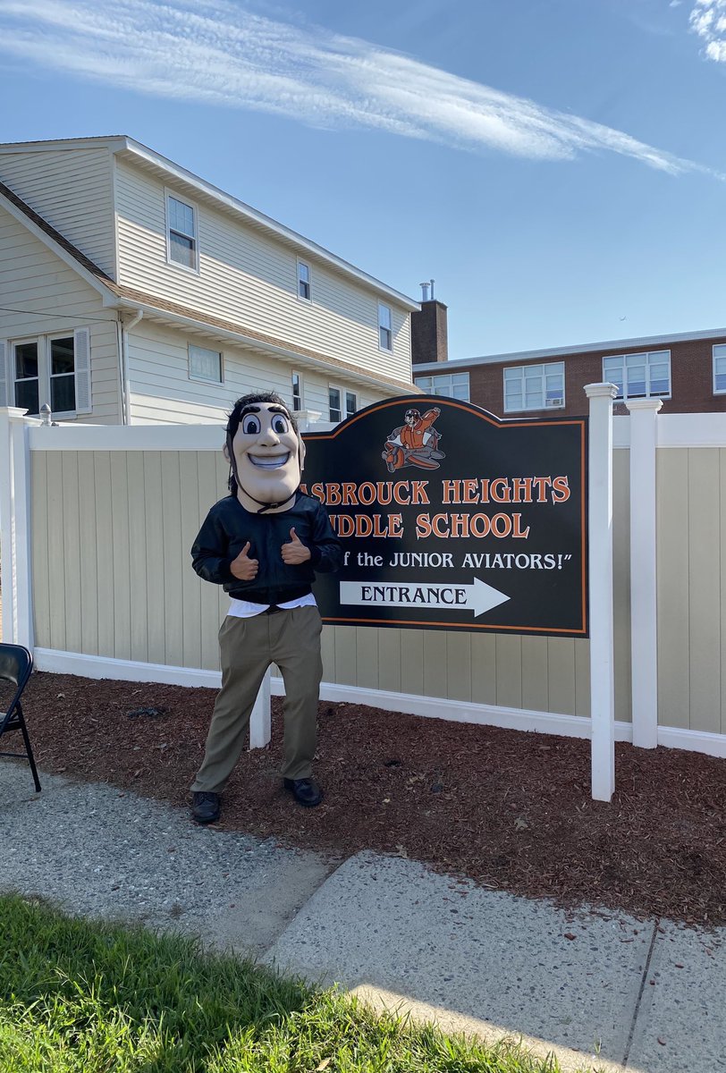 HHCounselors's tweet photo. 6th and 8th Grade Math book distribution with our very own Jr. Aviator. https://t.co/1T4kogwoyS
