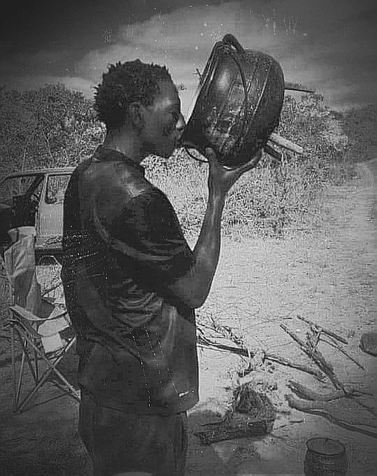 davisonjr_'s tweet photo. @casspernyovest Cass you mistakely wrote abum not album https://t.co/9J6RR30uEZ