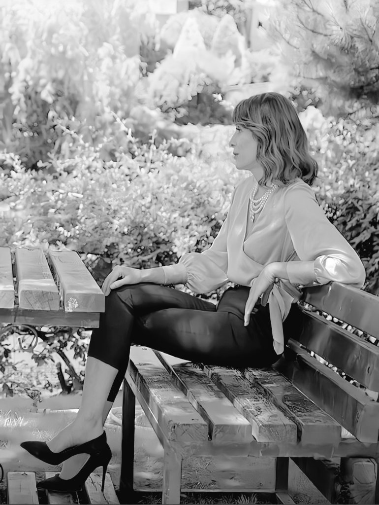 oylebiryetinyok's tweet photo. ebru özkan beni etkisiz hale getiriyorsun duruşa bak...

#BirİhtimalDahaVar https://t.co/KRC5cZDQg7