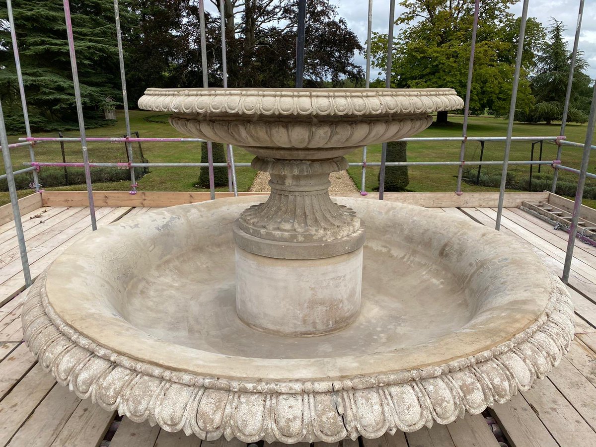PearTreeConser1's tweet photo. Really privileged to have plastered the inside of this fountain using prompt natural cement and stone dust at Cranbury Park. This magnificent house was once home to Sir Issac Newton! #plastering 
#cranburypark #wiltshire #sirissacnewton #promptcement #traditional #traditional https://t.co/fUtASTz4Aw