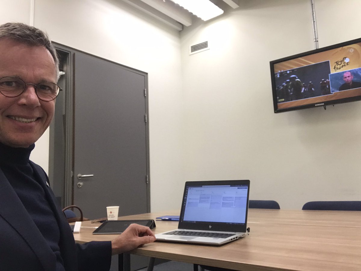 Docent ICT (1,0 fte)
MBO College voor Metaal, Elektro &amp; Installatietechniek

Functie-inhoud Het opleidingsteam ICT Support (niveau 2) in Hengelo is op zoek naar een gedreven collega docent in de ICT vakken.