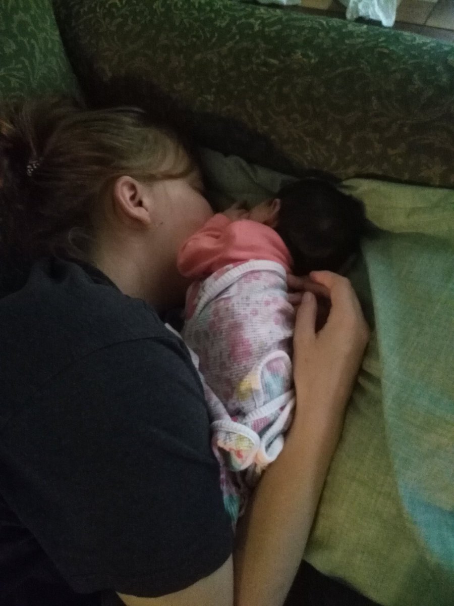 Jrp3669's tweet photo. Momma and baby sleeping soundly. https://t.co/m2jdZJR04q