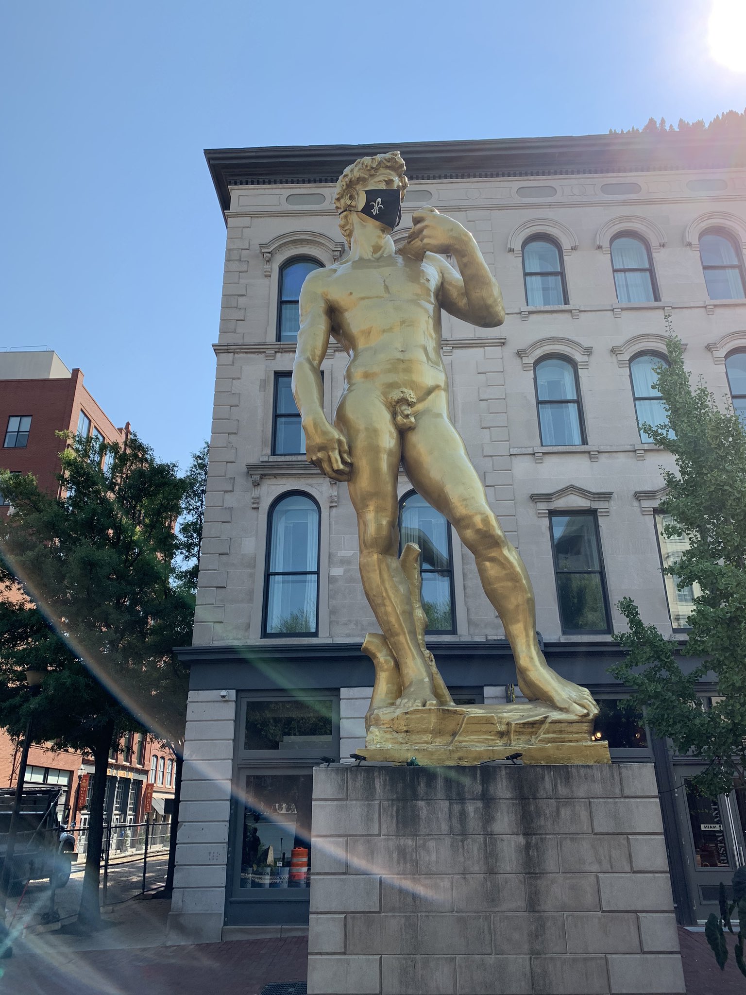 Larry Madowo on X: Even the gold statue of David in Louisville is wearing  a mask  / X