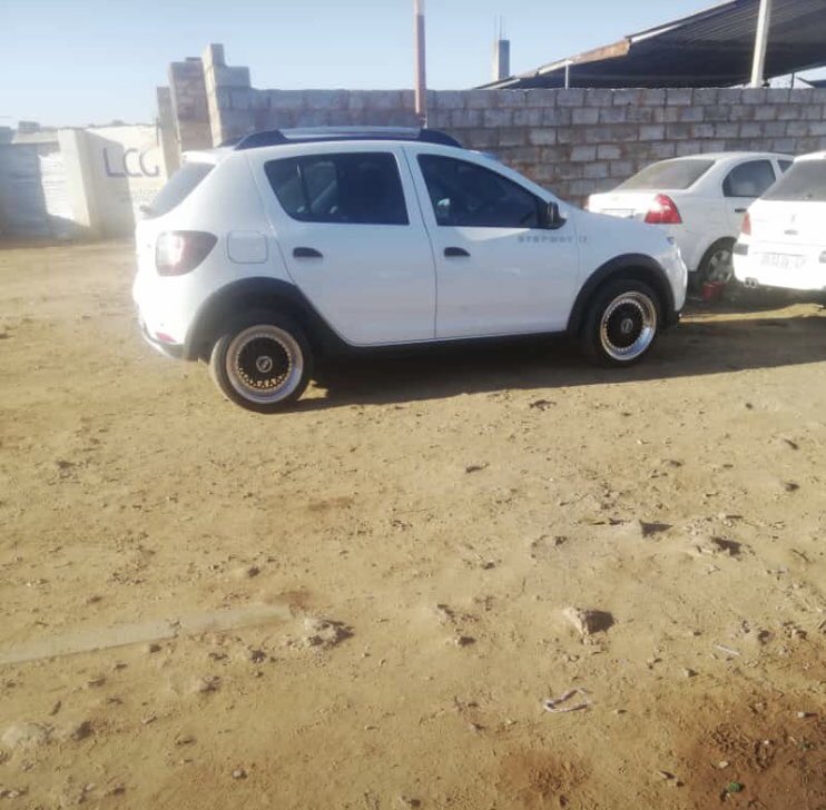 Molokomme_Qt's tweet image. My cousins car has been stolen 30 min ago please if you can help us locate it FK55JFGP @ Mofolo North....