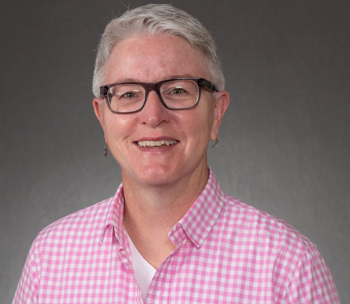 MFJS_DU's tweet photo. Congratulations to Dr. Sheila Schroeder, who has been promoted to full professor!
Read more about Dr. Schroeder and her work at https://t.co/XD7RRAXFeK
#letsDUthis #fall4DU https://t.co/9aJkxop59m