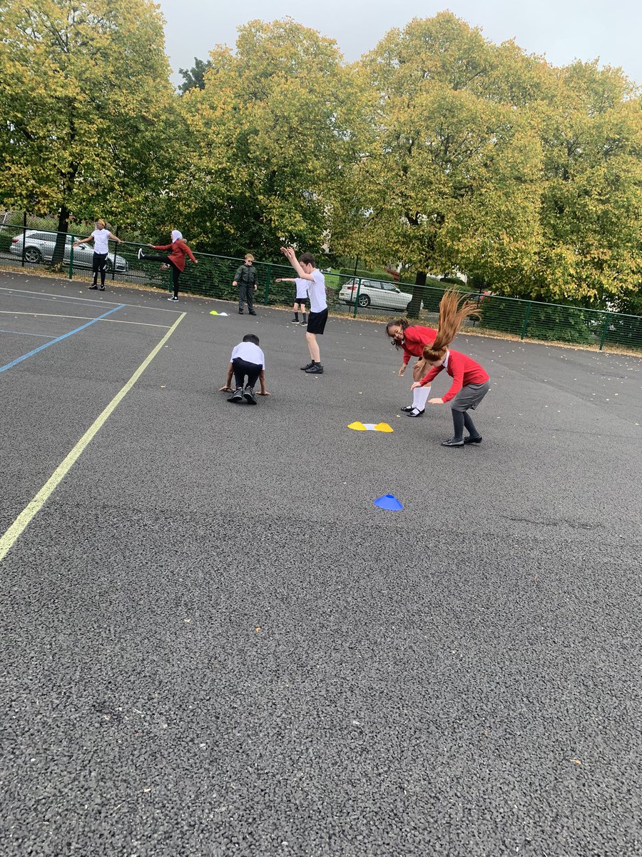 MissAgnew_CCPS's tweet photo. P7a hard at work in PE this afternoon π
playground circuit workout. Miss Agnew was very impressed with their efforts πͺπΌπ #LearnMoreOutdoors #getfit #playgroundworkout @CcpsMiss @BlairvadachOEC @EmActiveschools https://t.co/5WRiJpb9Se