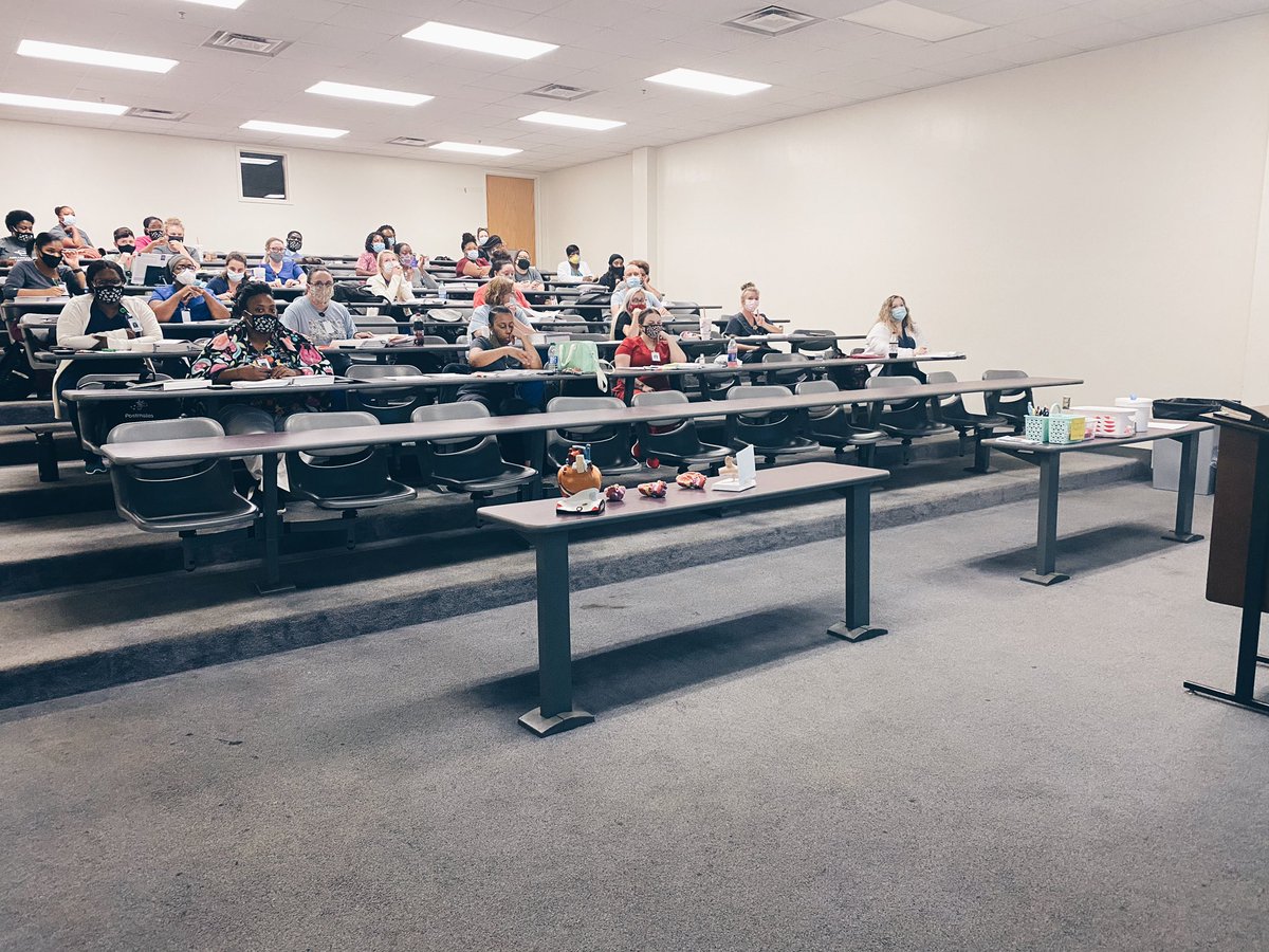 ASUThreeRivers's tweet photo. Who else is glad that classes are back in full swing? ππΌββοΈ #ASUTR #ThreeRivers #Eagles https://t.co/INZHUEdQBl