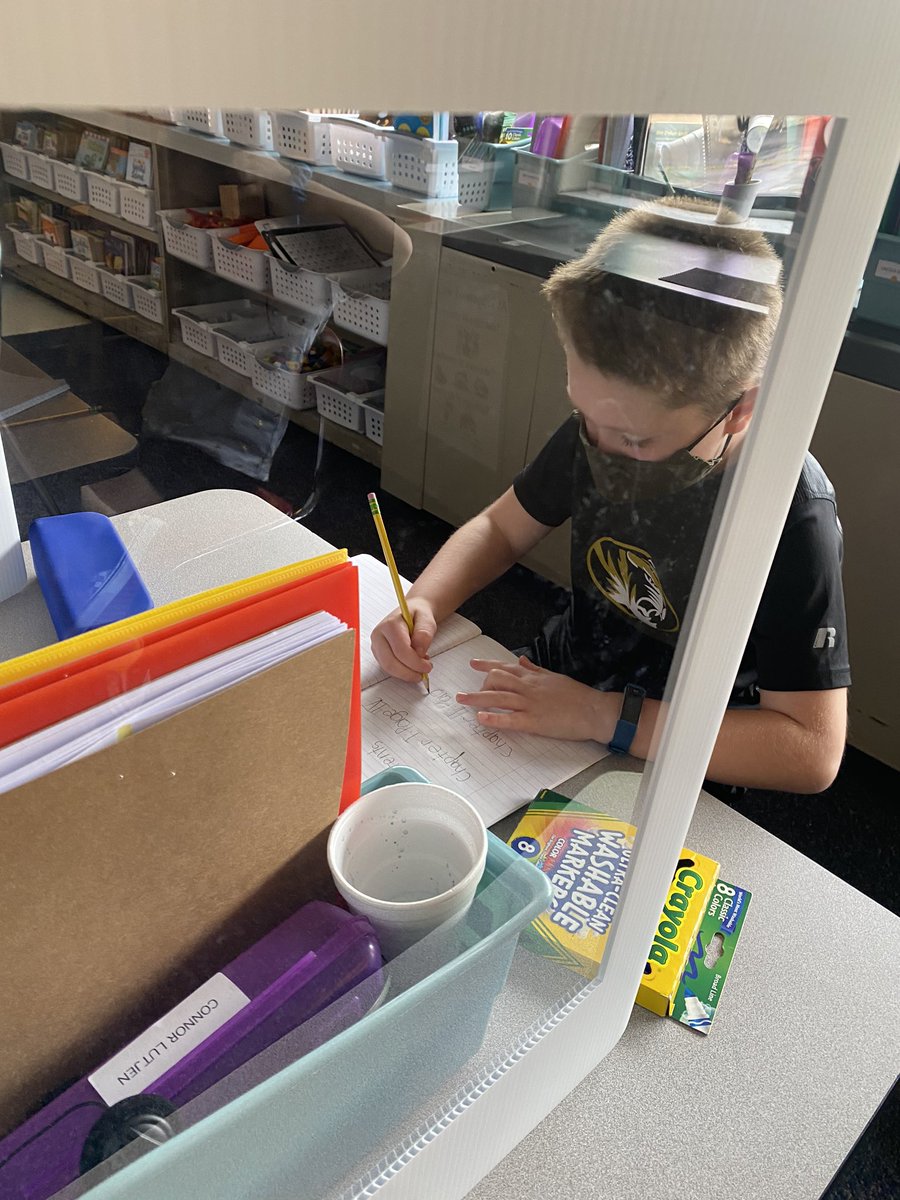kayleyheeter's tweet photo. Brainstorming our top 5 facts ✍️💡 for what we want to share about ourselves to our classmates! https://t.co/i0VXM3p2kY