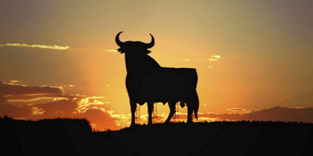 SeYDuNa_21's tweet image. 7-
Torah/Tora ile Türkcedeki Töre'yi birbirine karistiranlar olabilir.
ikisi cok farkli seylerdir.

Torah kelimesinin sonunda "H" harfi,
okunus esnasinda düser ve TORA olur.

Tora;
TUR demektir

TUR;
Eski dilde #BOGA anlamina gelir.

#Samiri #AltinBoga #AntikMisir #Hatirla