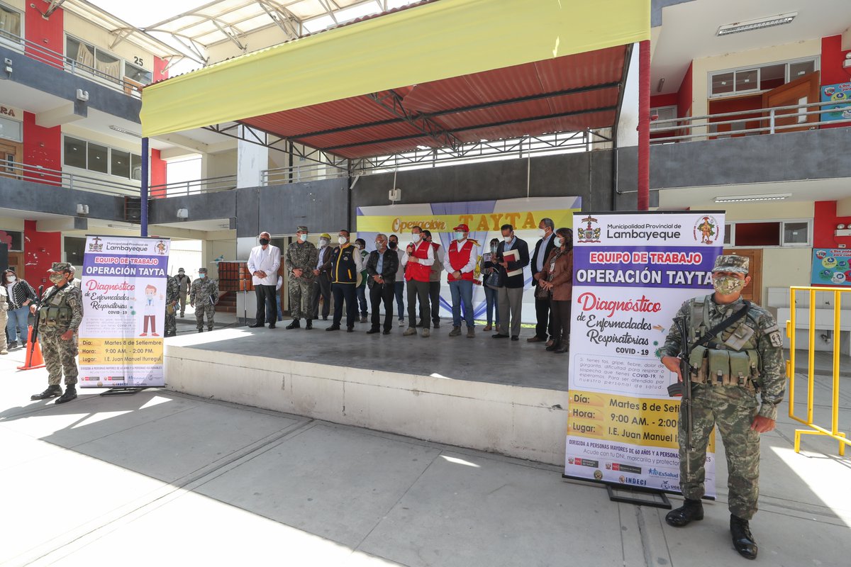 AgripinoJimenez's tweet photo. 👷🏼‍♂️Jornada productiva en la región #Lambayeque
Junto al premier @pcmperu, Walter Martos y al ministro de @minagriperu, @JLMONTENEGROCH, se llevó a cabo el Plan Operación Tayta, para identificar casos de Covid-19 en población vulnerable. https://t.co/lKMsgn7P8o