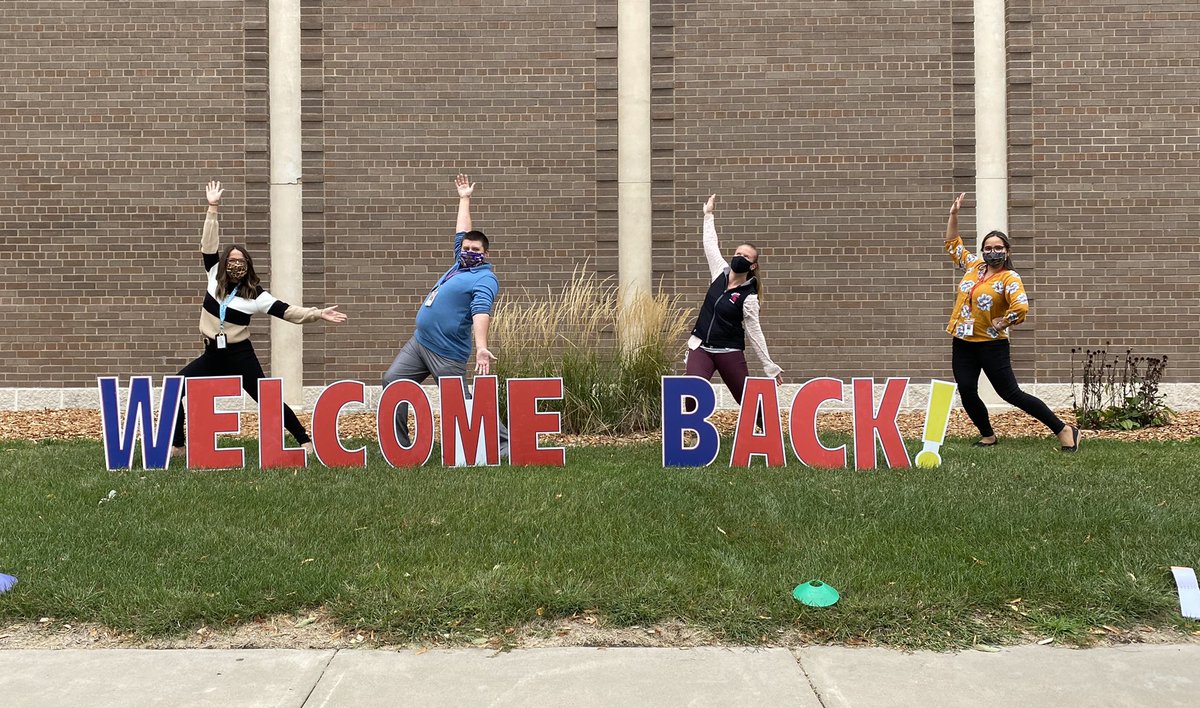 Welcome back #HTSpartans the 2nd grade team is so excited to see you again! #HTthereforyou