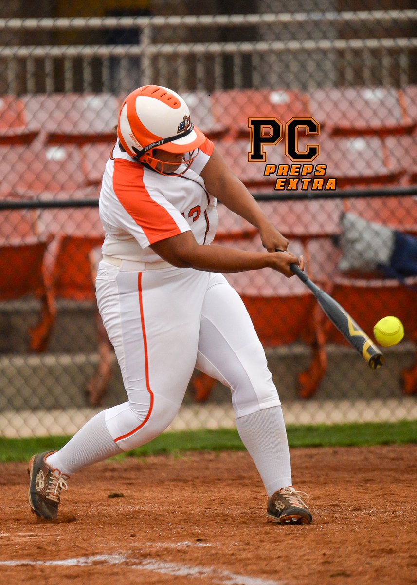 Big offensive night for <a href="/PCSoftball3/">PC Softball</a> as they improve to 6-0 with the win over Ruskin. <a href="/PCHSAthletics1/">PIRATE ACTIVITIES</a>  📸 <a href="/tanugent12/">Nugent Photography</a> #softball #sportsphotography