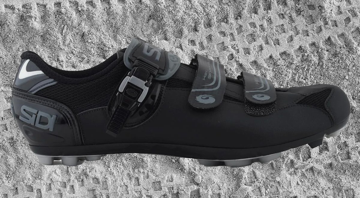 Sidi, a powerhouse in the world of cycling shoes, has dropped a new colorway of their Dominator 7 mountain bike shoe. Excellent for commutes, riding XC, or crushing gravel, this shoe can do it all. l8r.it/8pS2