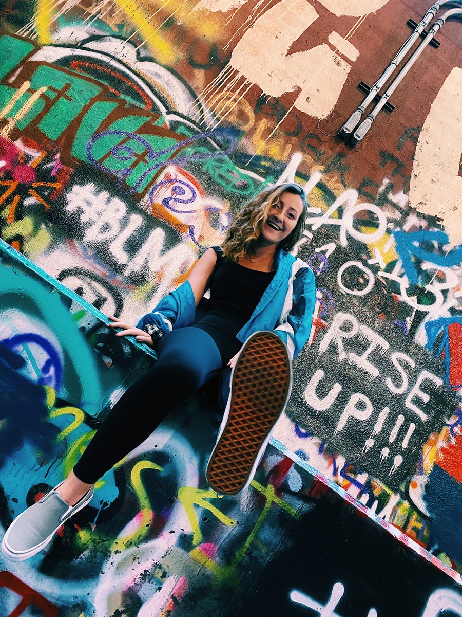 katie_lipp's tweet photo. I love random photo shoots 🖤 https://t.co/egW07hOTRR