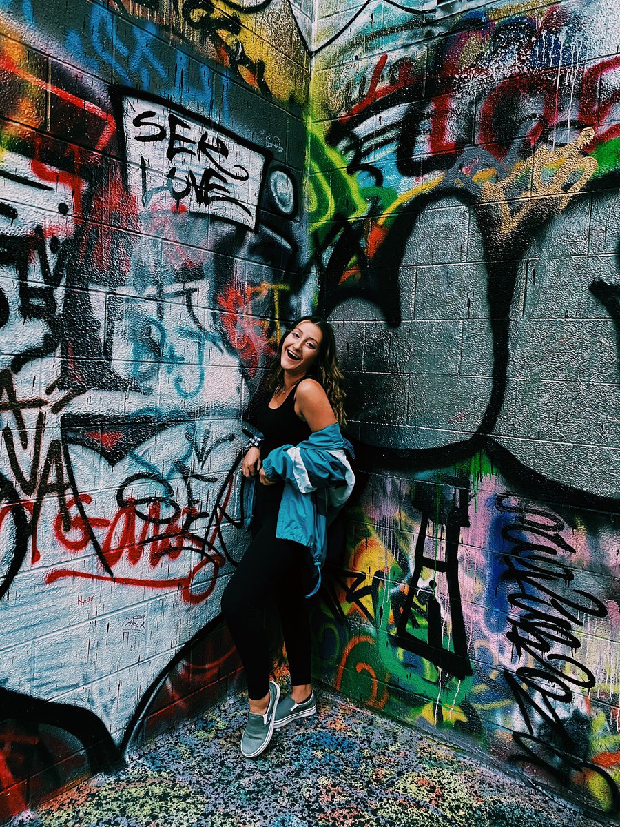 katie_lipp's tweet photo. I love random photo shoots 🖤 https://t.co/egW07hOTRR
